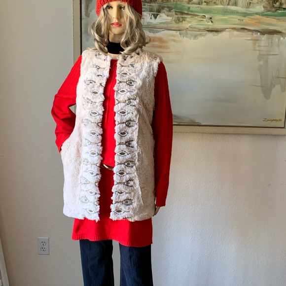 Flying Tomato Embroidered Faux Fur Vest - Picture 8 of 17